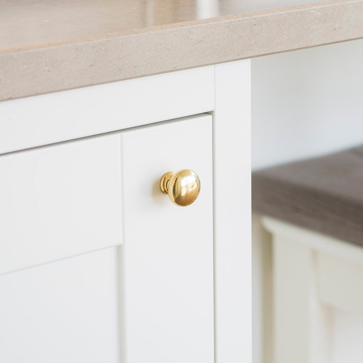 Knopp 411 i obehandlad mässing