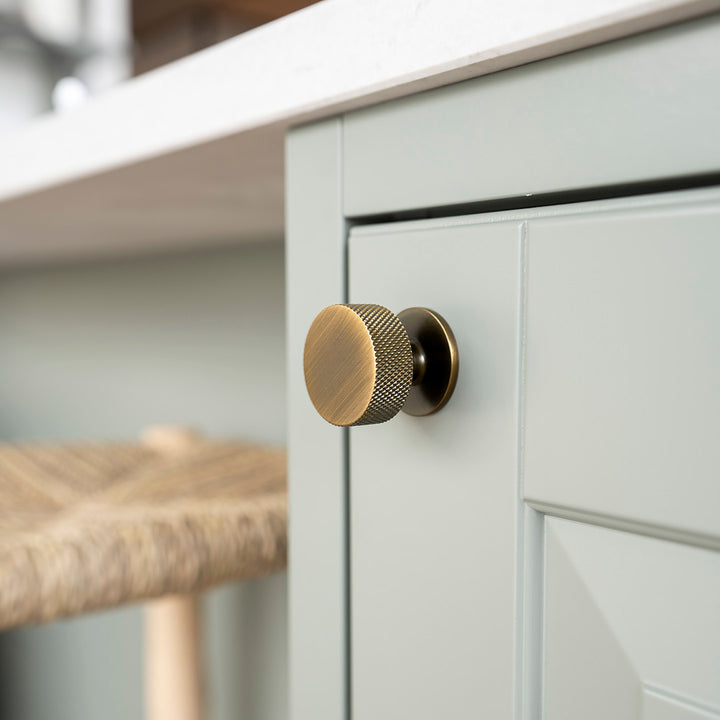 Knopp Crest - Lundell & Zetterberg