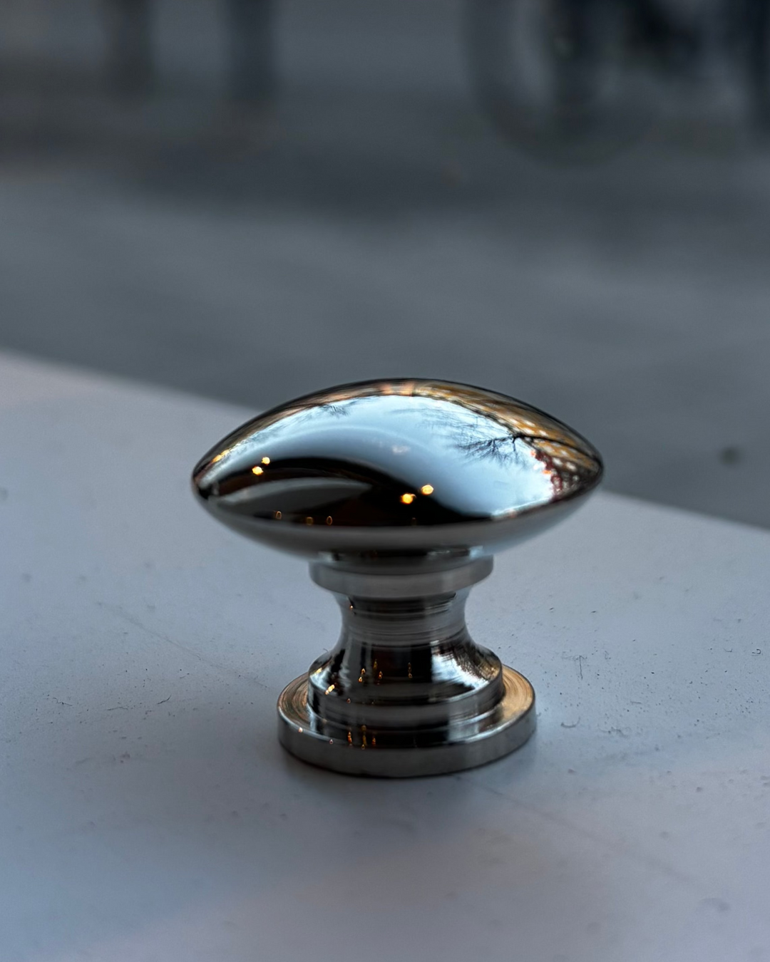 Knopp Pomolo gjuten mässing - Lundell & Zetterberg