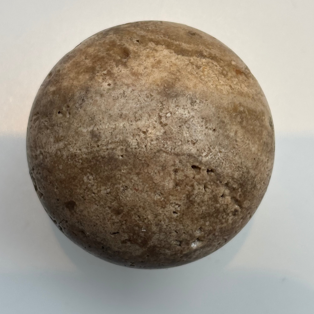 Knopp 98928 i kalksten och marmor med fot i rostfri look - Lundell & Zetterberg